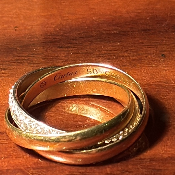 Cartier Trinity pave ring, small model, 18K white,pink & yellow gold. - Picture 7 of 10